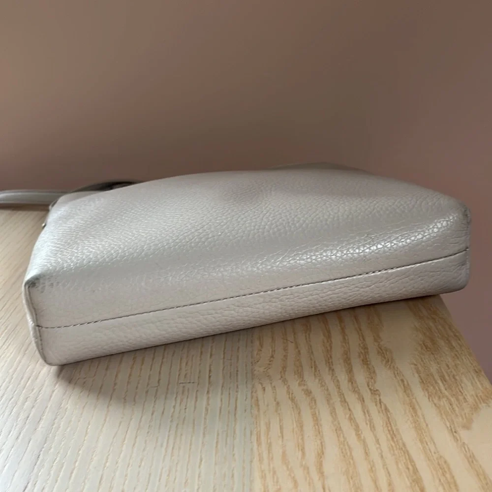 KATE SPADE Champagne Pebbled Leather Crossbody Bag with Gold Hardware White Trim